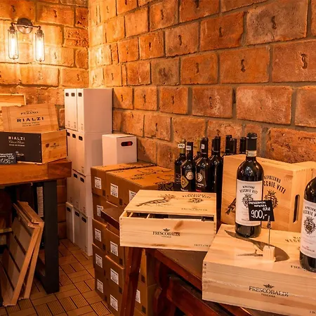 Veltlin Bed & Wine מלון וואלטיצה