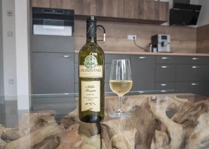 Veltlin Bed & Wine * וואלטיצה
