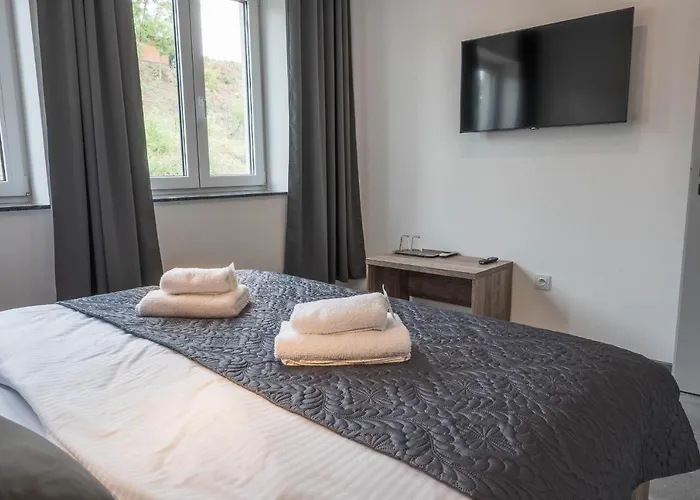 Veltlin Bed & Wine *